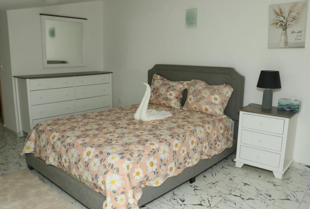 Cidade Paradise Guesthouse Cidade Velha Exterior photo